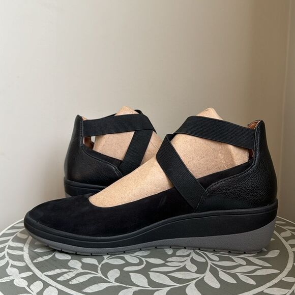 Vionic Shoes Ellery Black Ballerina Ankle Strap Wedge Size 6.5 - Picture 1 of 8